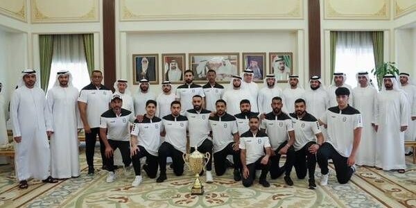 راشد بن حمدان يستقبل أبطال الطائرة وأعضاء مجلس إدارة النصر
